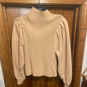 Women’s chunky puff sleeve sweater